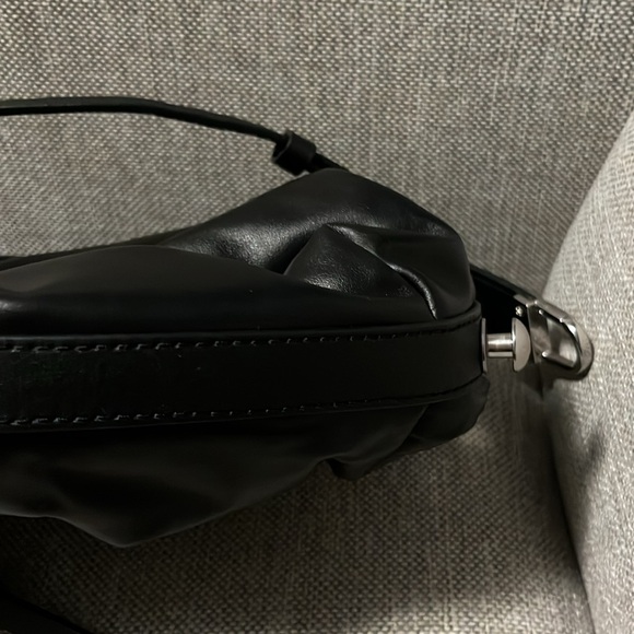 NWOT 

Rag & Bone black leather crossbody. Not worn. 10 by 7. Strap 19-22. - Picture 9 of 9